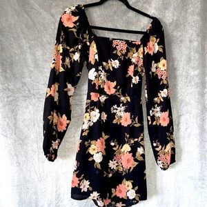 Pretty floral dress with black background. Great for dinner dates and Parties!